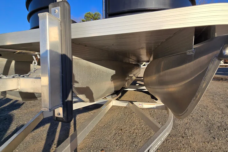 Slide: The Image of 2023 Veranda Vista View 20RC pontoon boat underside on trailer. - 8