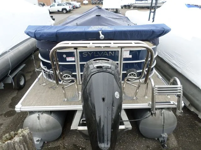 Slide: The Image of Sylvan 8524 MIRAGE 2016 - 10