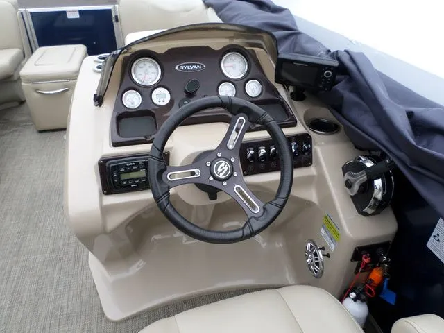 Slide: The Image of Sylvan 8524 MIRAGE 2016 - 6