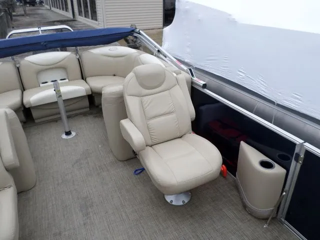 Slide: The Image of Sylvan 8524 MIRAGE 2016 - 7