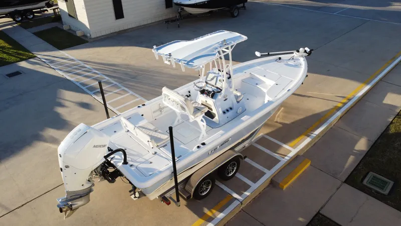 Slide: The Image of Blue Wave 2400 PureBay 2021 - 16