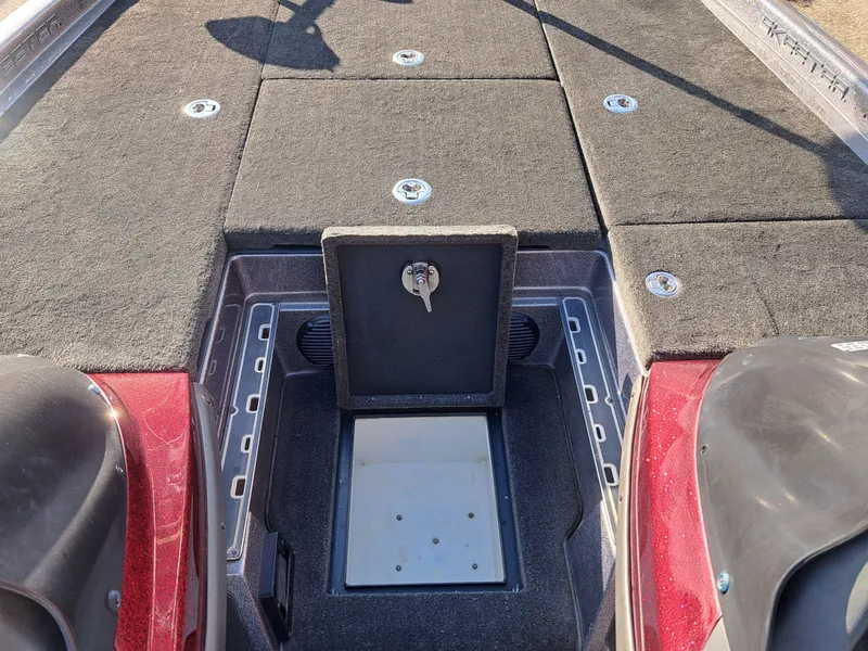 Slide: The Image of Skeeter FX21 2014 - 20