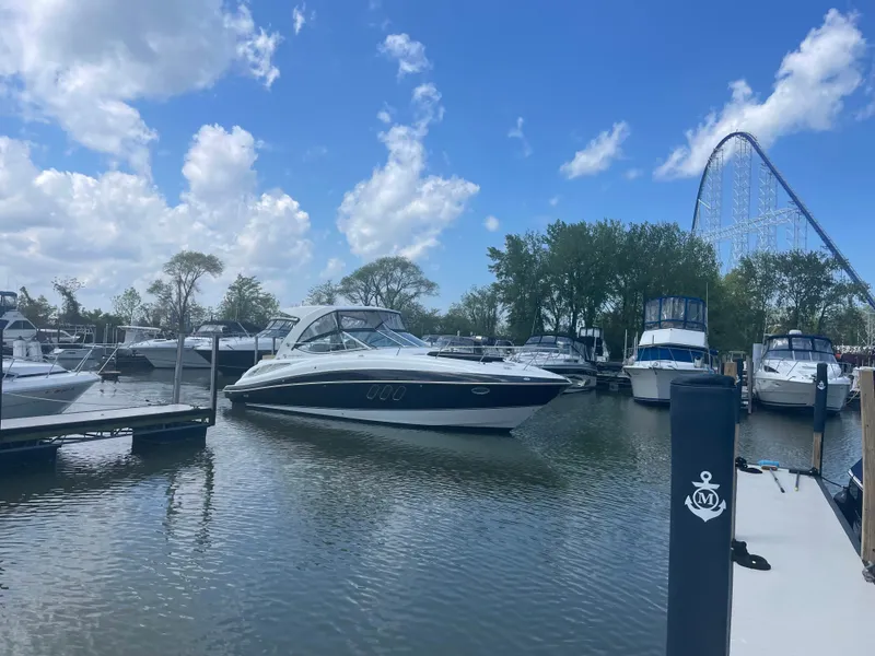 Slide: The Image of Cruisers Yachts 350 EX 2015 - 6