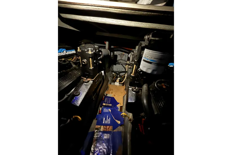 Slide: The Image of Engine compartment of a 1995 Sea Ray Sundancer 370 boat. - 35