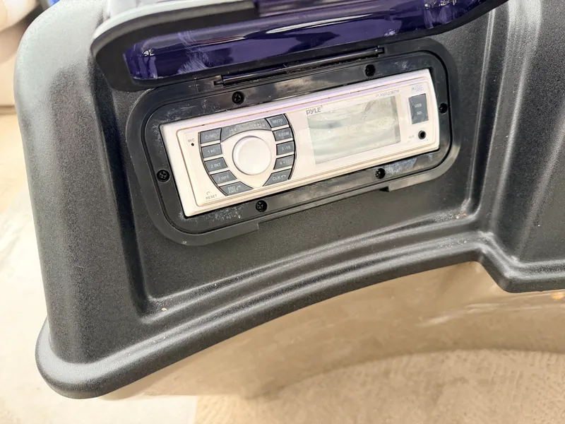 Slide: The Image of Premier 200 Sunsation Pontoon 2011 - 14