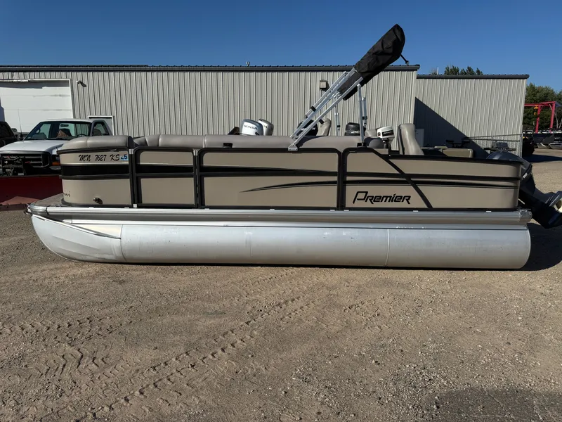 Slide: The Image of Premier 200 Sunsation Pontoon 2011 - 16