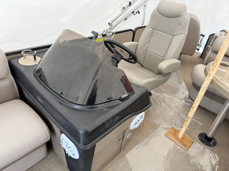 Slide: The Image of Premier 200 Sunsation Pontoon 2011 - 20