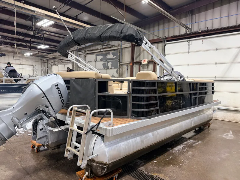 Slide: The Image of Montego Bay C8520 Cruise DLX 2020 - 39