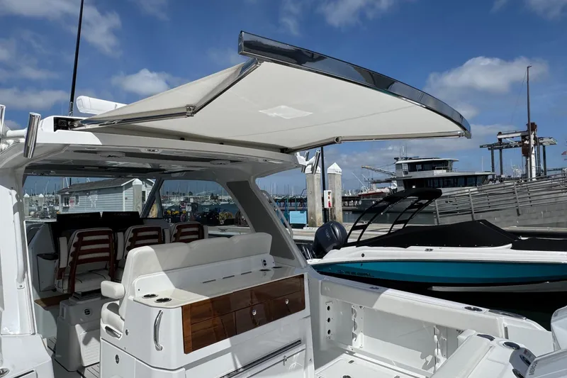 Slide: The Image of Everglades 367 CX 2026 - 56