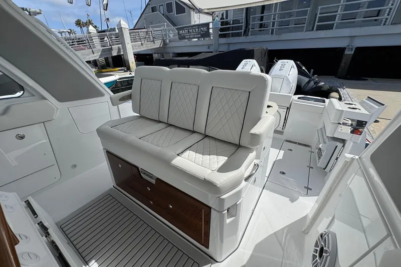 Slide: The Image of Everglades 367 CX 2026 - 57