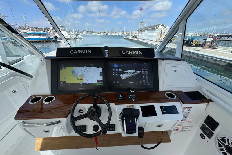 Slide: The Image of Everglades 367 CX 2026 - 67