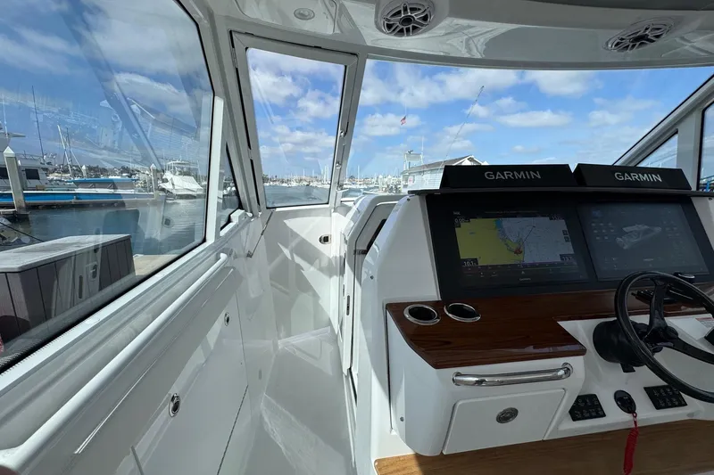 Slide: The Image of Everglades 367 CX 2026 - 78