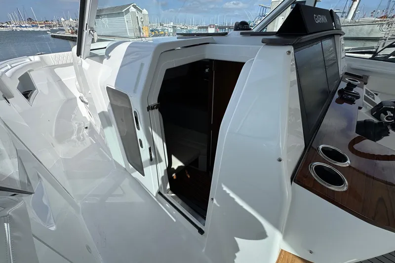 Slide: The Image of Everglades 367 CX 2026 - 81