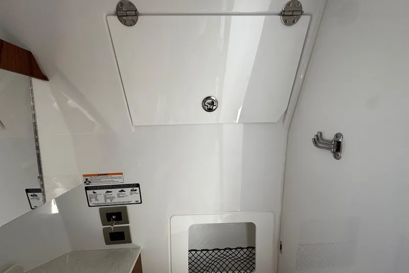 Slide: The Image of Everglades 367 CX 2026 - 96