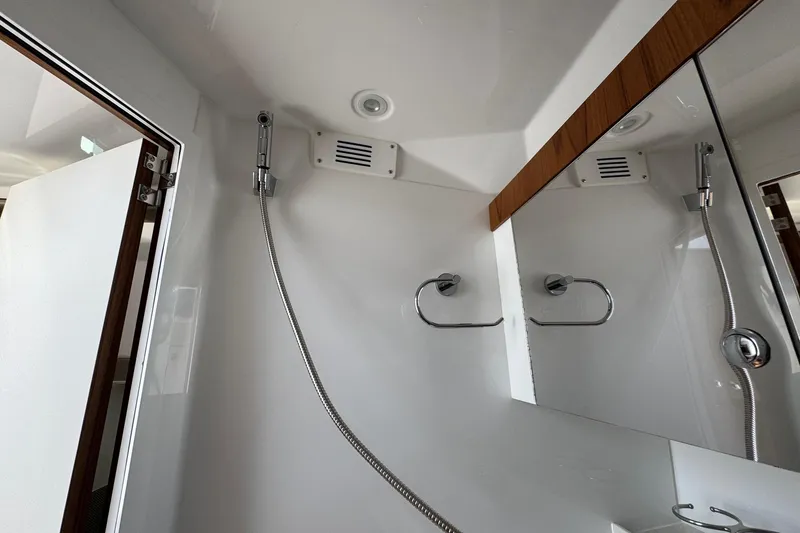 Slide: The Image of Everglades 367 CX 2026 - 98