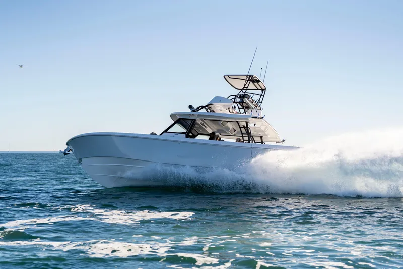 Slide: The Image of Everglades 455 Center Console 2026 - 61