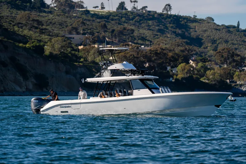 Slide: The Image of Everglades 455 Center Console 2026 - 76