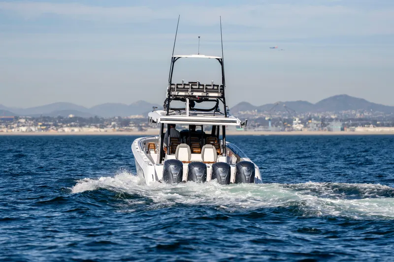 Slide: The Image of Everglades 455 Center Console 2026 - 77