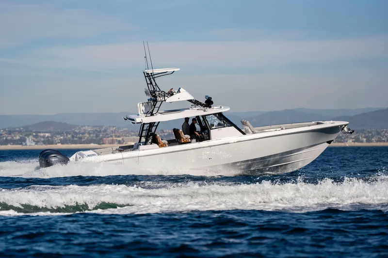 Slide: The Image of Everglades 455 Center Console 2026 - 82