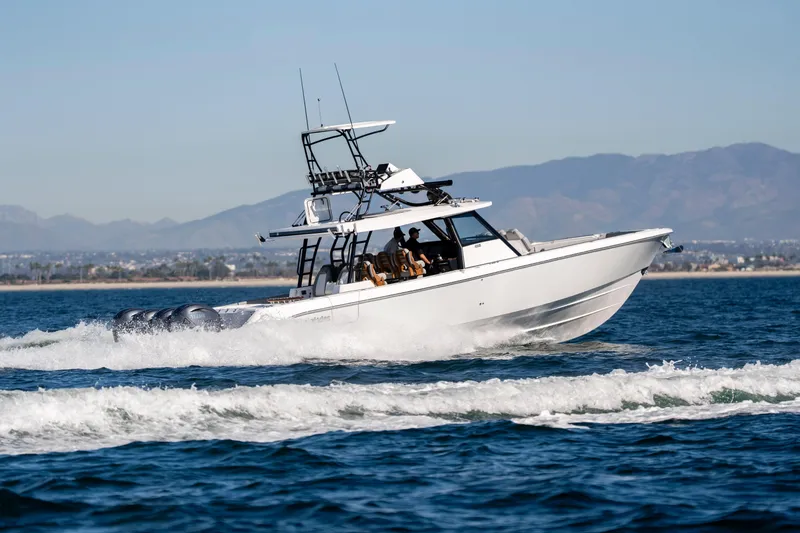 Slide: The Image of Everglades 455 Center Console 2026 - 83