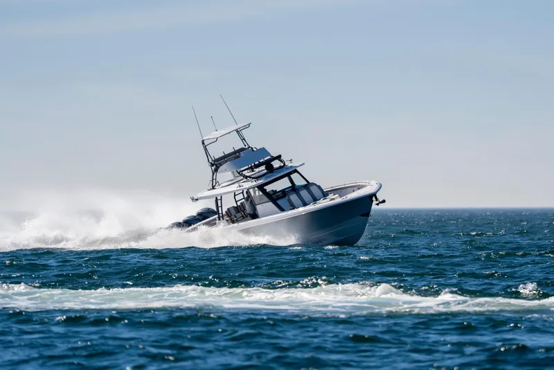 Slide: The Image of Everglades 455 Center Console 2026 - 89