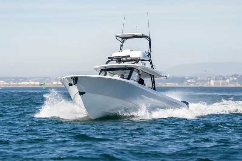 Slide: The Image of Everglades 455 Center Console 2026 - 92