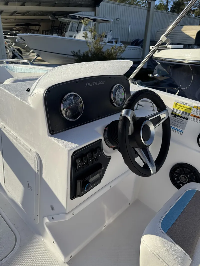 Slide: The Image of Hurricane SunDeck Sport 188 OB 2026 - 13