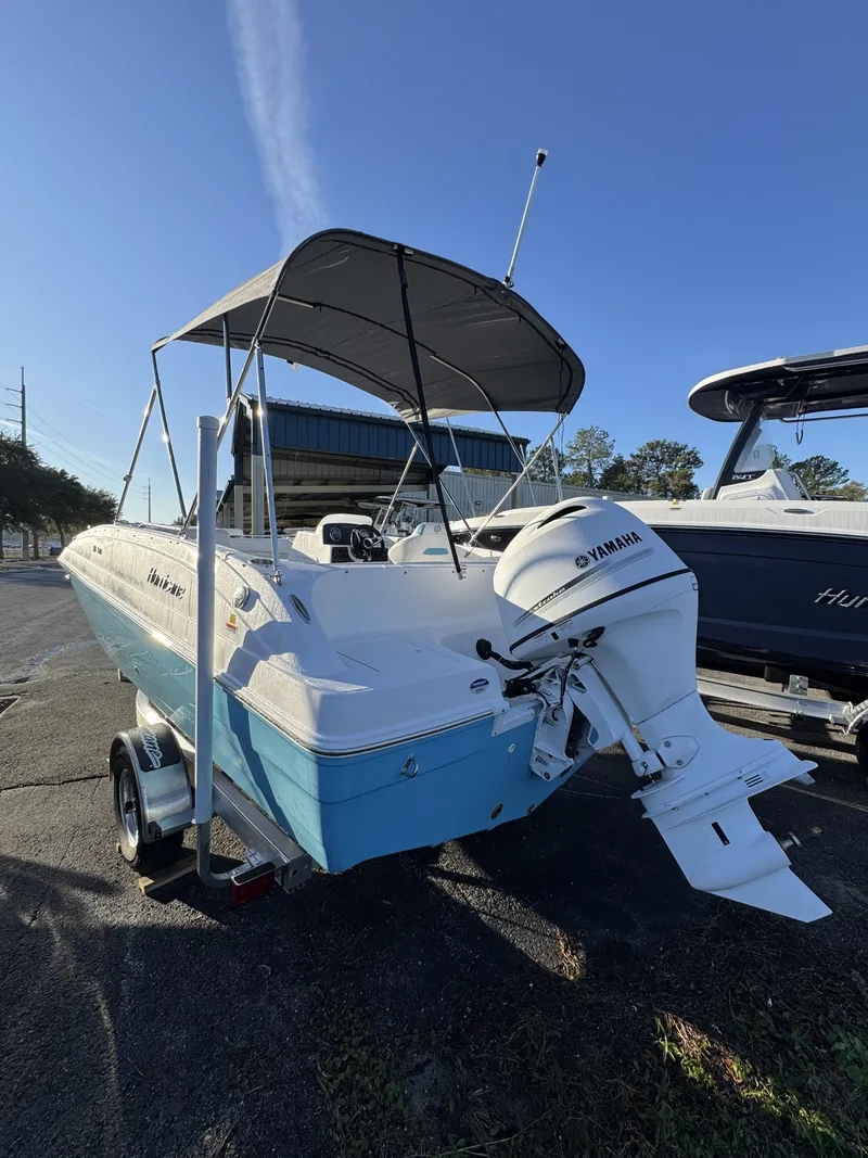 Slide: The Image of Hurricane SunDeck Sport 188 OB 2026 - 27