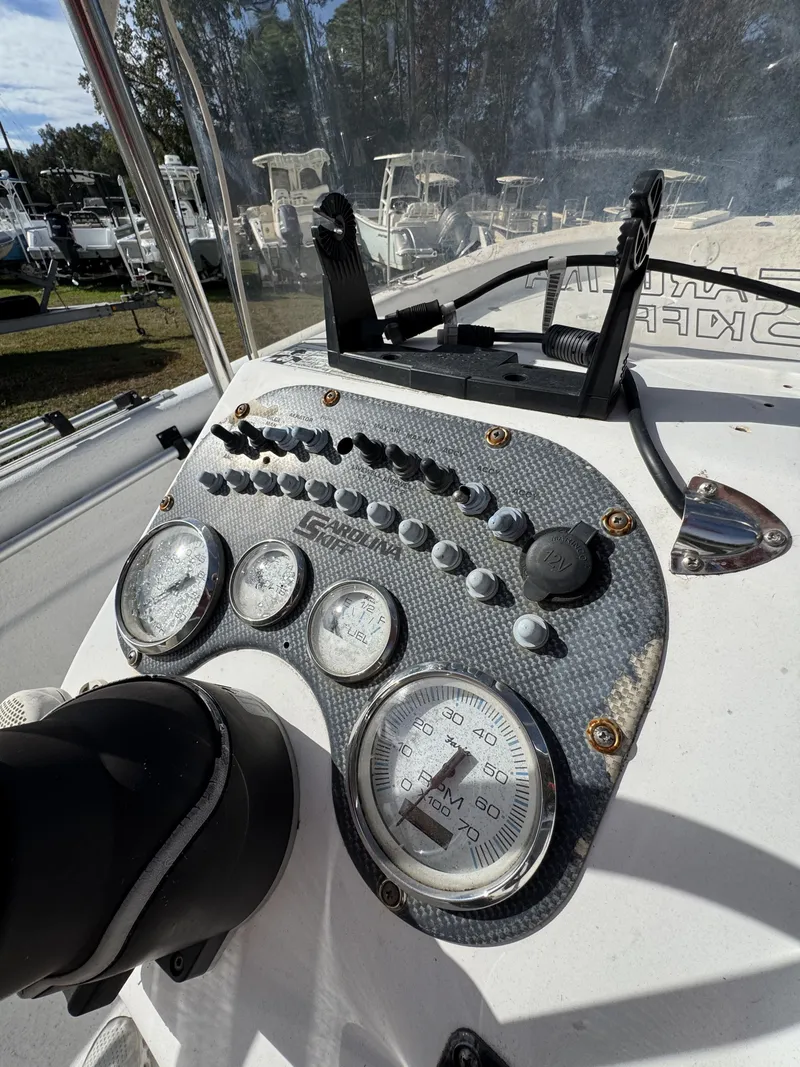 Slide: The Image of Carolina DLV SERIES DLV 178 2011 - 11