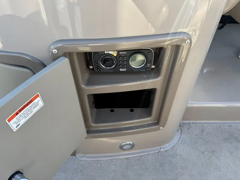 Slide: The Image of Premier Escapade 275 2009 - 11