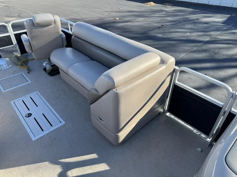 Slide: The Image of Premier Escapade 275 2009 - 12