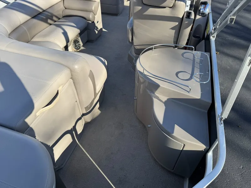 Slide: The Image of Premier Escapade 275 2009 - 14