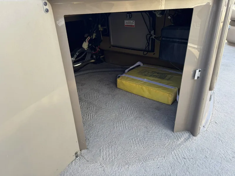 Slide: The Image of Premier Escapade 275 2009 - 18