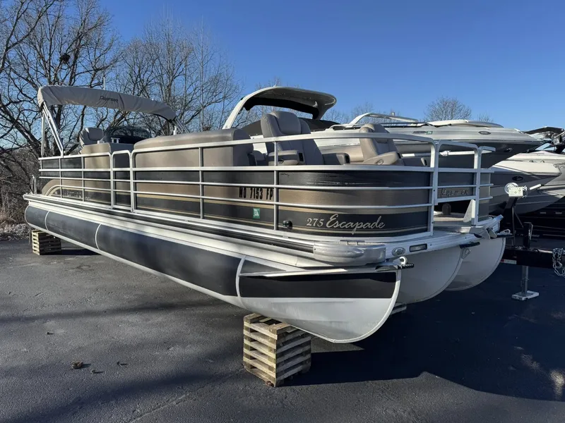 Slide: The Image of Premier Escapade 275 2009 - 19