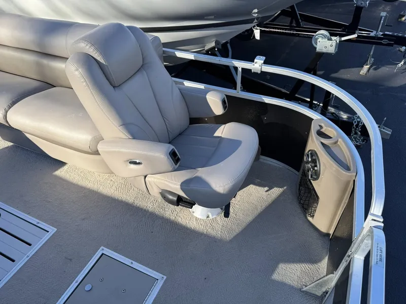 Slide: The Image of Premier Escapade 275 2009 - 20