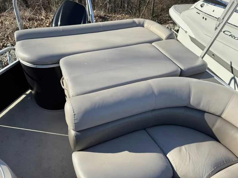 Slide: The Image of Premier Escapade 275 2009 - 25