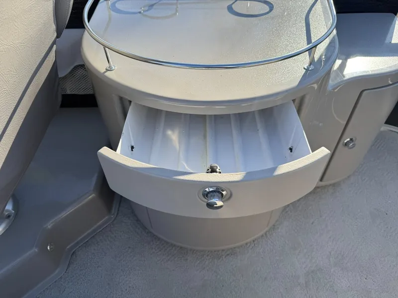 Slide: The Image of Premier Escapade 275 2009 - 9