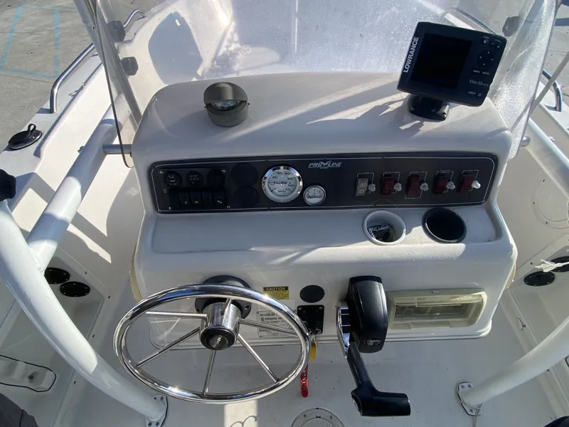 Slide: The Image of Pro-Line 170 CC 1996 - 11