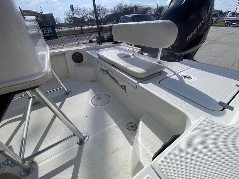 Slide: The Image of Triton 240 LTS 2007 - 13