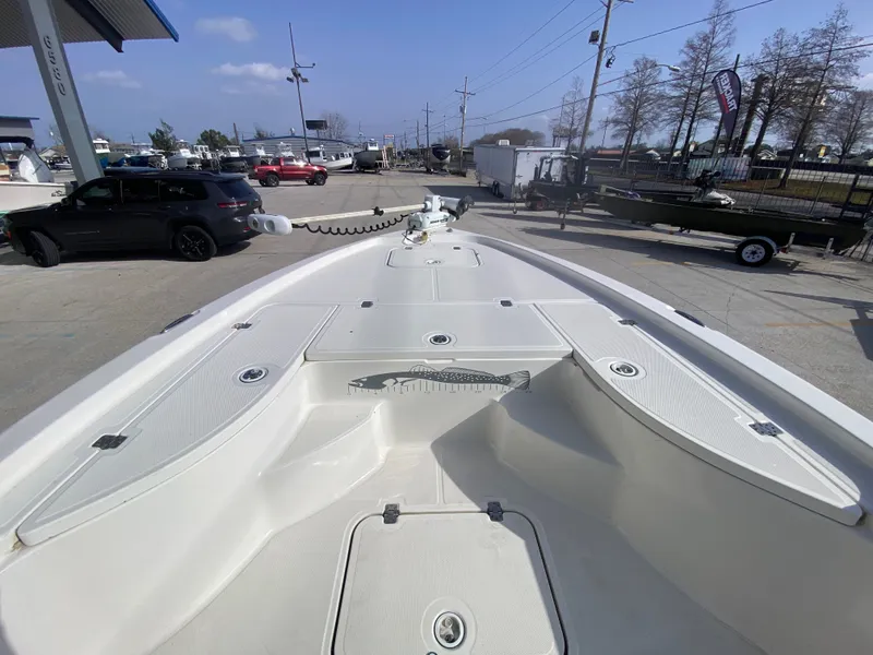 Slide: The Image of Triton 240 LTS 2007 - 16