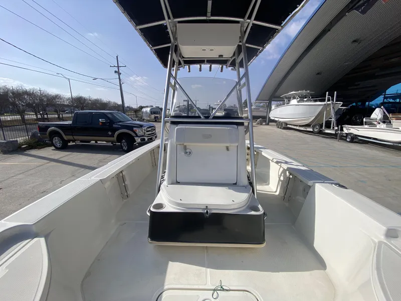 Slide: The Image of Triton 240 LTS 2007 - 18