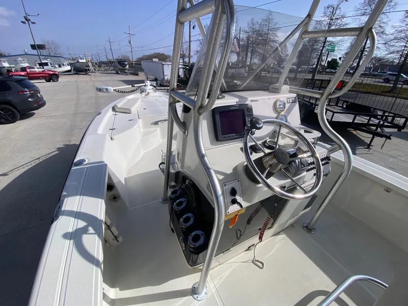 Slide: The Image of Triton 240 LTS 2007 - 7