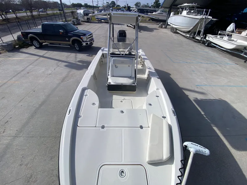 Slide: The Image of Triton 240 LTS 2007 - 8