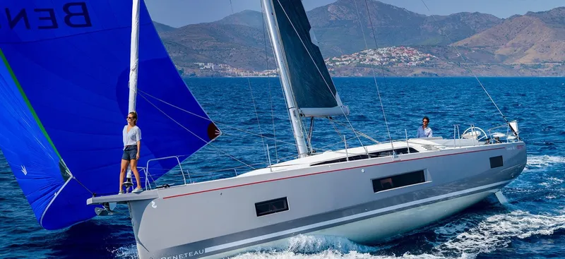 Slide: The Image of Beneteau Oceanis 46.1 yacht helm with navigation display, 2020 model. - 4