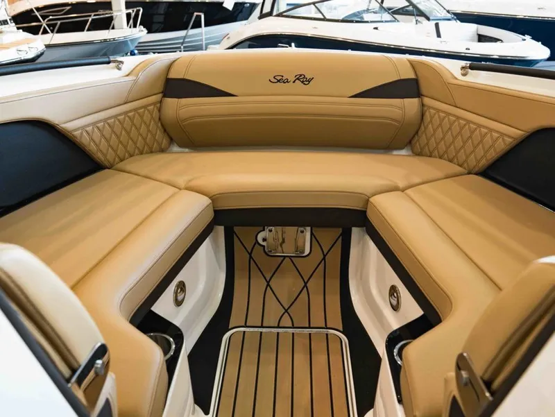 Slide: The Image of Sea Ray SLX 280 2026 - 10