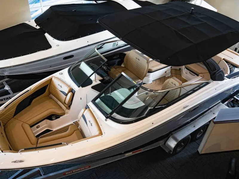 Slide: The Image of Sea Ray SLX 280 2026 - 3