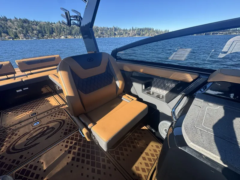 Slide: The Image of Cobalt R31 Surf 2026 - 14