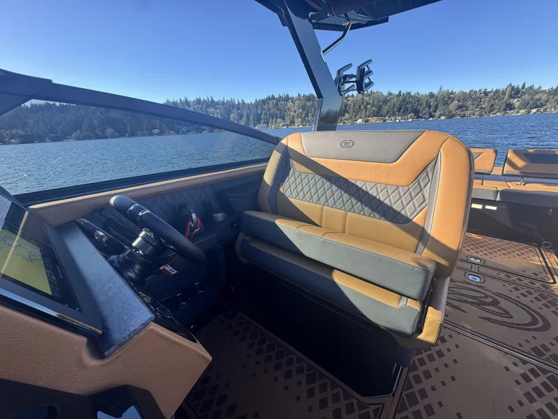 Slide: The Image of Cobalt R31 Surf 2026 - 15