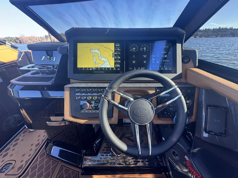 Slide: The Image of Cobalt R31 Surf 2026 - 16