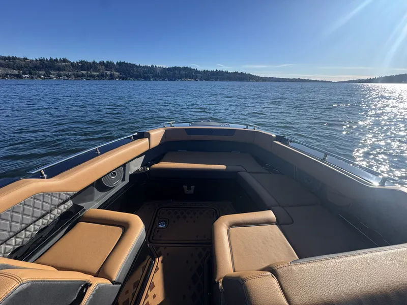 Slide: The Image of Cobalt R31 Surf 2026 - 18